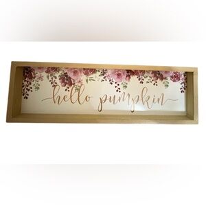 Floral 'Hello Pumpkin' Wall Decor